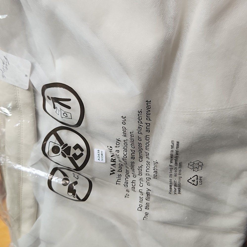 Free People Slouchy Carryall Tote Bag Purse Ivory Cream Brand New In Plastic NWT - Picture 14 of 16